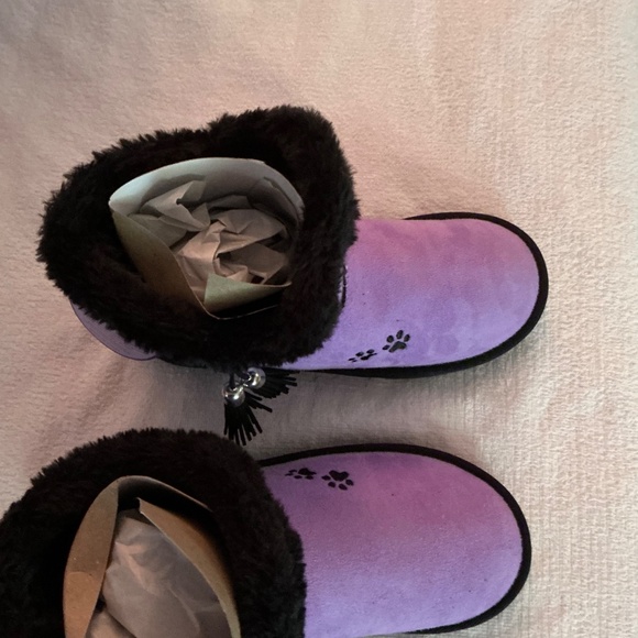 Paw Print Faux Suede Ankle Boots  with Tassels Purple with Paw Prints Size 7 - Picture 7 of 7